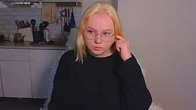 soft focus online show from June 2026 04:43:02 AM