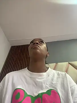 Emi rousse online show from March 2026 12:11:01 PM