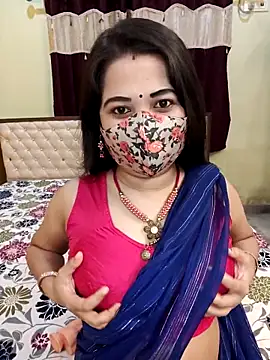 MONAJI HOT online show from April 2026 05:32:01 PM