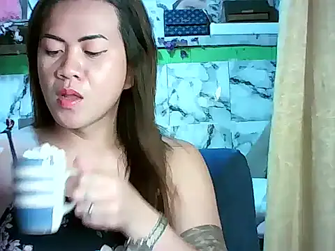 ur lovelychen online show from March 2026 04:46:01 AM