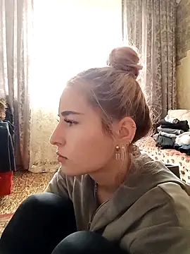 Snapshot of Dlyara chatting on March 2026 07:26:02 AM Dlyara online show from March 2026 07:26:02 AM