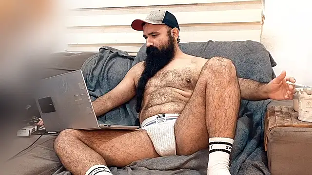Snapshot of Barba_Negra_Fumador chatting on June 2026 08:44:01 PM Barba Negra Fumador online show from June 2026 08:44:01 PM