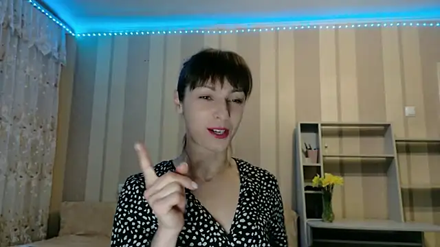 Candy Spicyy online show from April 2026 06:17:01 PM