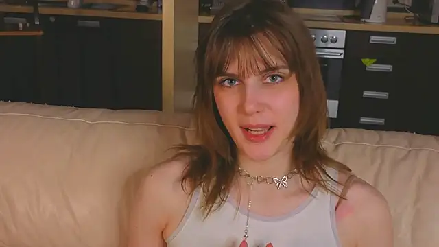 Snapshot of CloverRyan chatting on March 2026 05:08:02 AM CloverRyan online show from March 2026 05:08:02 AM