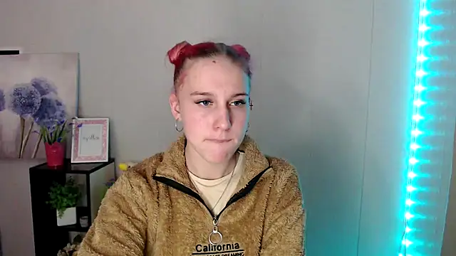 Scarlett lil online show from April 2026 08:01:01 AM