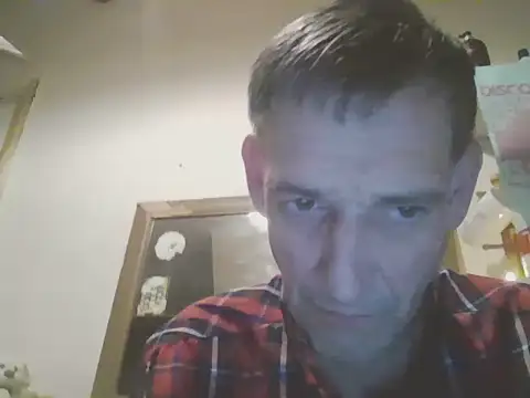 DOUBLETROUBLE7773 online show from March 2026 05:01:02 AM