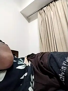 Saikat0085 online show from March 2026 06:33:01 PM