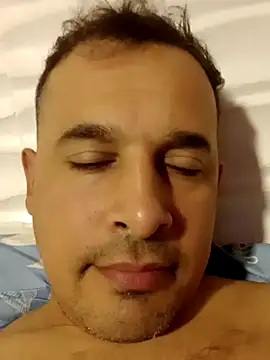Ezehombre online show from April 2026 03:58:02 PM