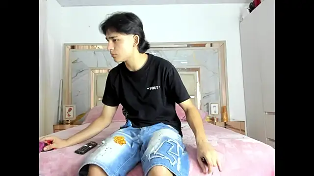 monky 0002 online show from March 2026 12:49:02 AM