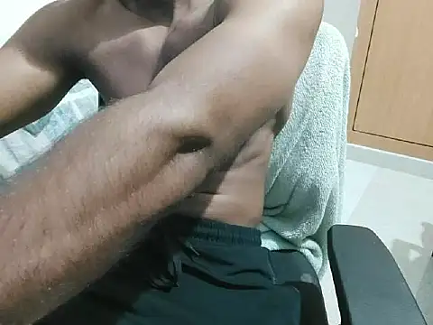 Snapshot of kratosTheHunk chatting on August 2026 11:15:02 AM kratosTheHunk online show from August 2026 11:15:02 AM