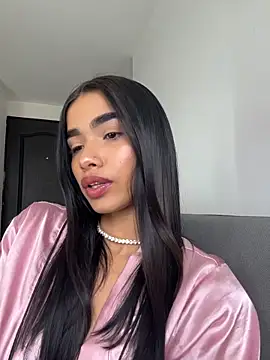 Bella Smithe online show from April 2026 03:53:01 PM