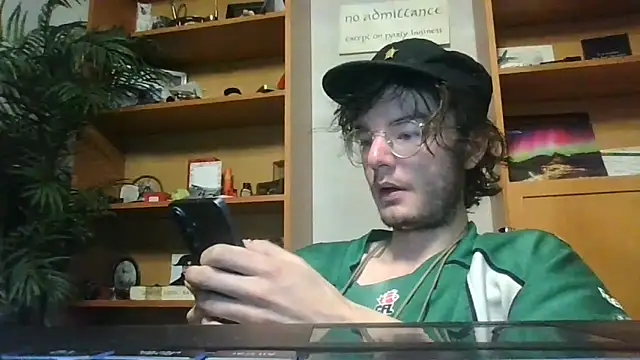 KinkyKittyBoy online show from April 2026 04:31:01 AM