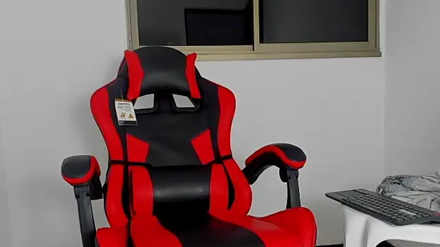 Mnell28 online show from March 2026 07:48:02 AM