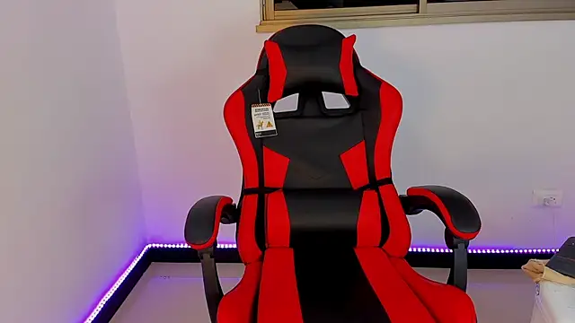 Mnell28 online show from March 2026 08:19:01 AM