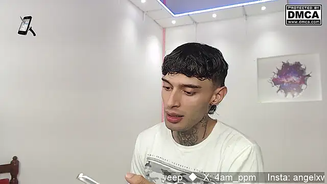 yourxcyberxangel online show from April 2026 10:59:01 PM