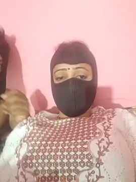 Couple hot999 online show from April 2026 06:14:02 PM