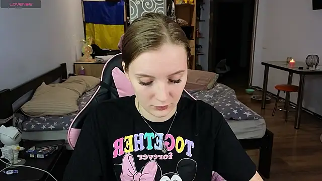 Mary Blu online show from February 2026 03:00:02 PM