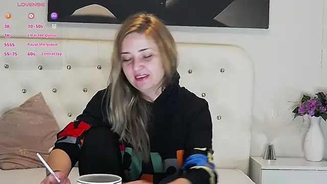 MellanieBliss online show from April 2026 04:21:02 AM