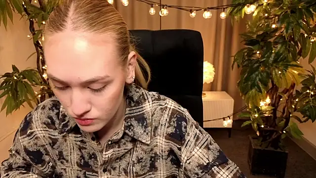 JenniferCamprell online show from March 2026 04:13:01 PM