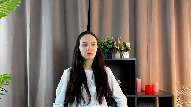 Snapshot of NeomiMendoza chatting on March 2026 07:03:02 AM NeomiMendoza online show from March 2026 07:03:02 AM