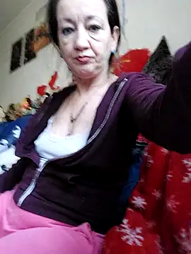 anayss17 online show from April 2026 04:18:01 AM