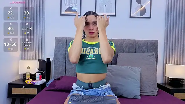 Silk Princee online show from March 2026 12:55:01 PM