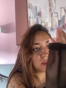 Im Luuu online show from March 2026 12:54:02 PM