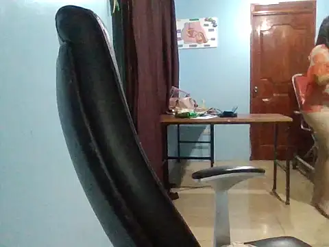 Confite2705 online show from April 2026 10:51:01 PM