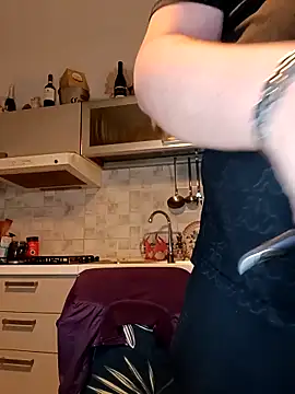 bear skinny online show from May 2026 10:59:02 PM