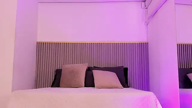 ashvalentine  online show from April 2026 07:55:01 PM