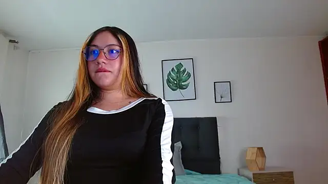 samanthachop online show from June 2026 01:34:02 PM