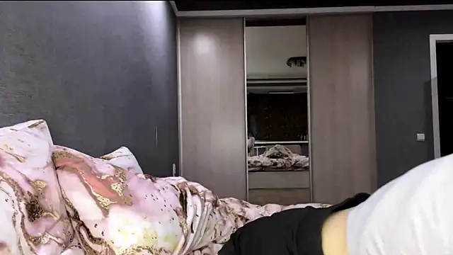 HousedMud online show from April 2026 08:10:02 PM