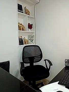 jaade doll online show from March 2026 01:12:02 PM