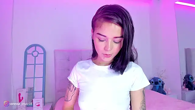 Vanessa cruz 18 online show from April 2026 08:32:02 PM