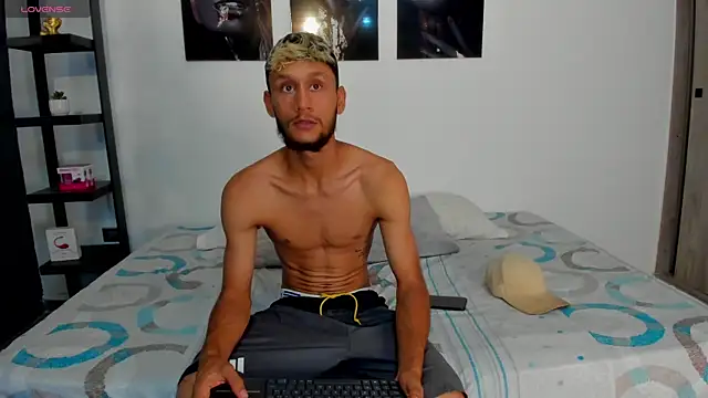 TedyX99 online show from April 2026 09:12:01 PM