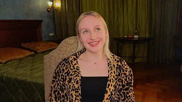 CatarinaGulla online show from March 2026 03:05:02 PM