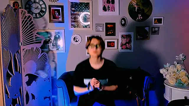 LixeLuna online show from April 2026 06:20:01 AM