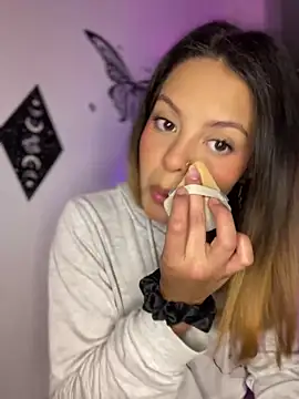 Ame Desire online show from April 2026 11:42:01 PM