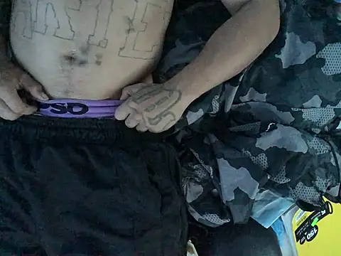 Donkie909 online show from April 2026 01:47:02 AM