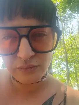 Xlilli69X online show from April 2026 12:19:02 PM