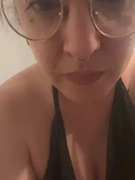 Xlilli69X online show from April 2026 05:10:02 PM