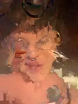 Xlilli69X online show from May 2026 06:37:01 PM