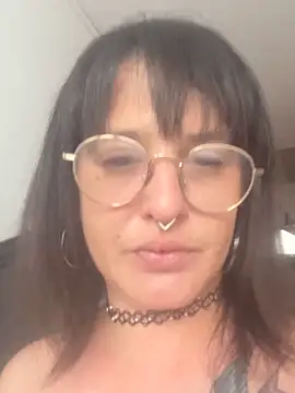 Xlilli69X online show from May 2026 05:21:02 PM