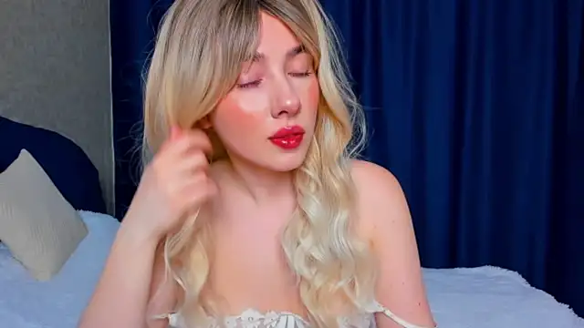 Aria Montclair online show from April 2026 02:26:02 AM