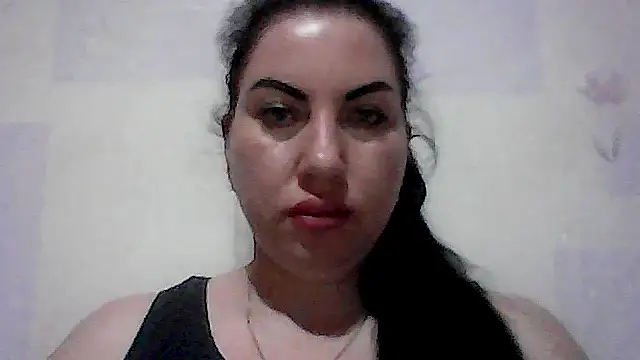 MolliWalton online show from March 2026 07:20:02 PM