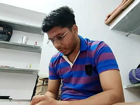 boyzyzk online show from March 2026 07:20:02 PM