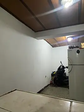 Sweetroseof online show from April 2026 02:03:02 PM