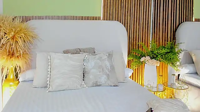 VanessaOwens1 online show from March 2026 02:10:02 PM