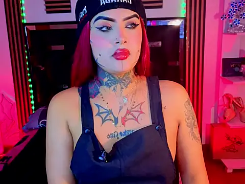 LauriInk1 online show from April 2026 02:09:01 AM