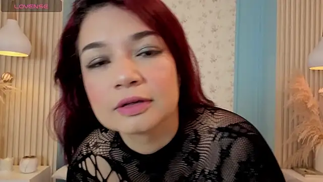 PaulaVegaa online show from June 2026 04:58:01 AM